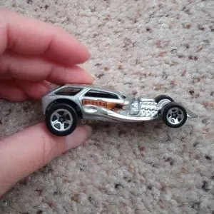 おまとめ詳細　ホットウィール　1999 SURF CRATE  HOT WHEE Hot Wheels 1999 Surf Crate Curly Car - Red/Gold | eBay